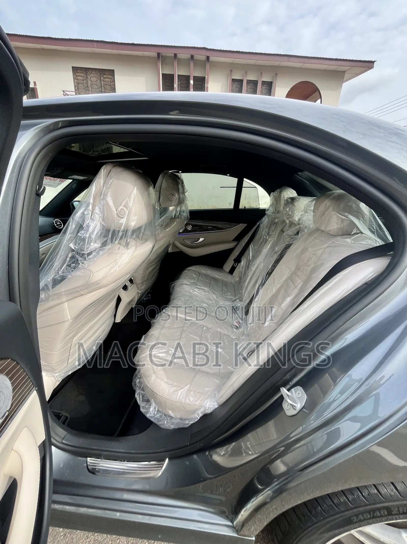 Mercedes-Benz E300 4Matic AWD Sedan (2.0L 4cyl 9A) 2017 Green