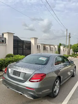 Mercedes-Benz E300 4Matic AWD Sedan (2.0L 4cyl 9A) 2017 Green
