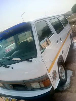 Nissan Caravan (Urvan) 2012 White