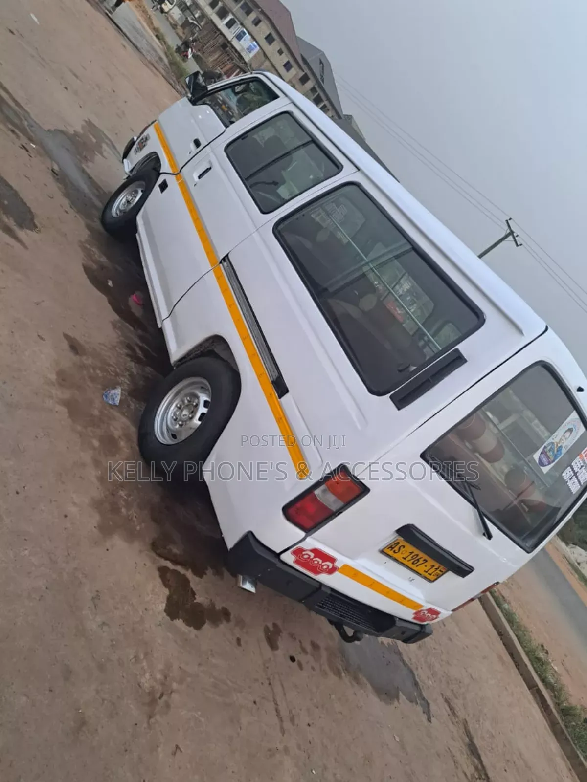 Nissan Caravan (Urvan) 2004 White