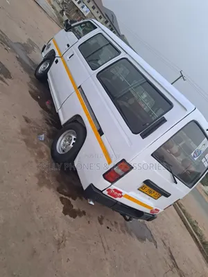 Nissan Caravan (Urvan) 2005 White