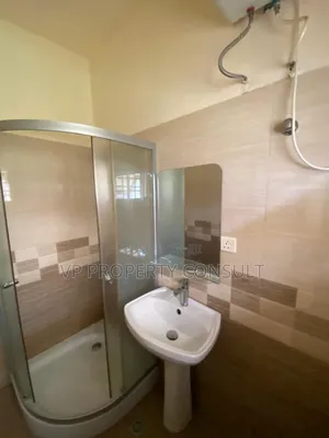4bdrm House in North Legon for rent