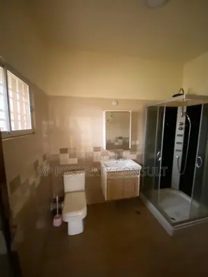 4bdrm House in North Legon for rent