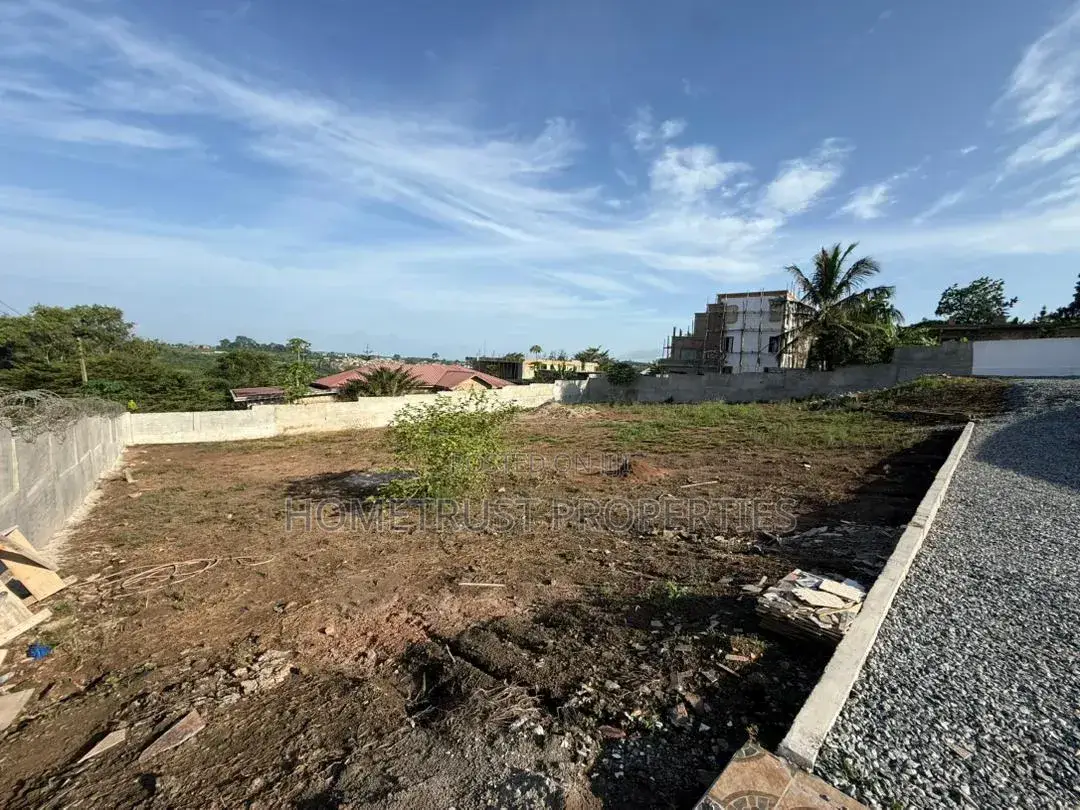Registered Land for Sale at Aburi Kitase