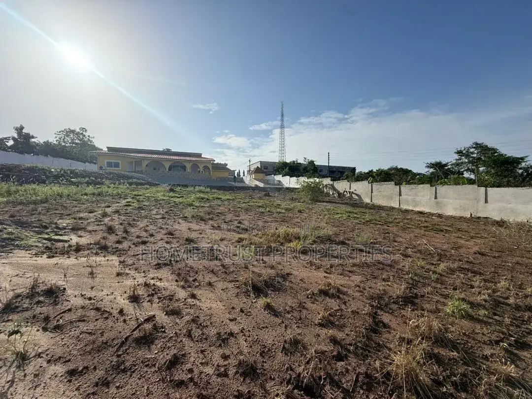 Registered Land for Sale at Aburi Kitase