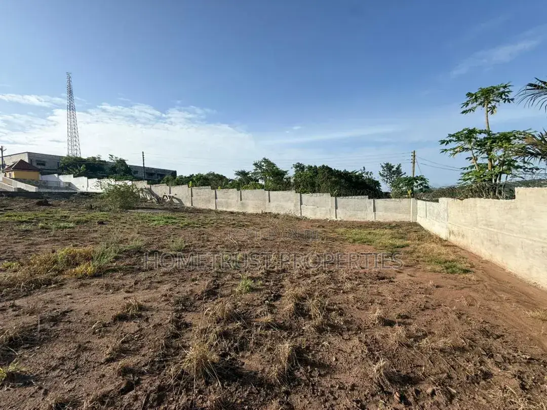 Registered Land for Sale at Aburi Kitase