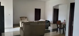 9bdrm Apartment in Begye, Dawhenya for sale