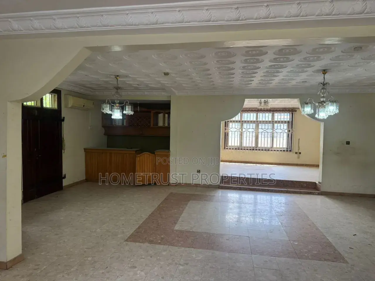 6bdrm House in Achimota Abc, Mile 7 for sale