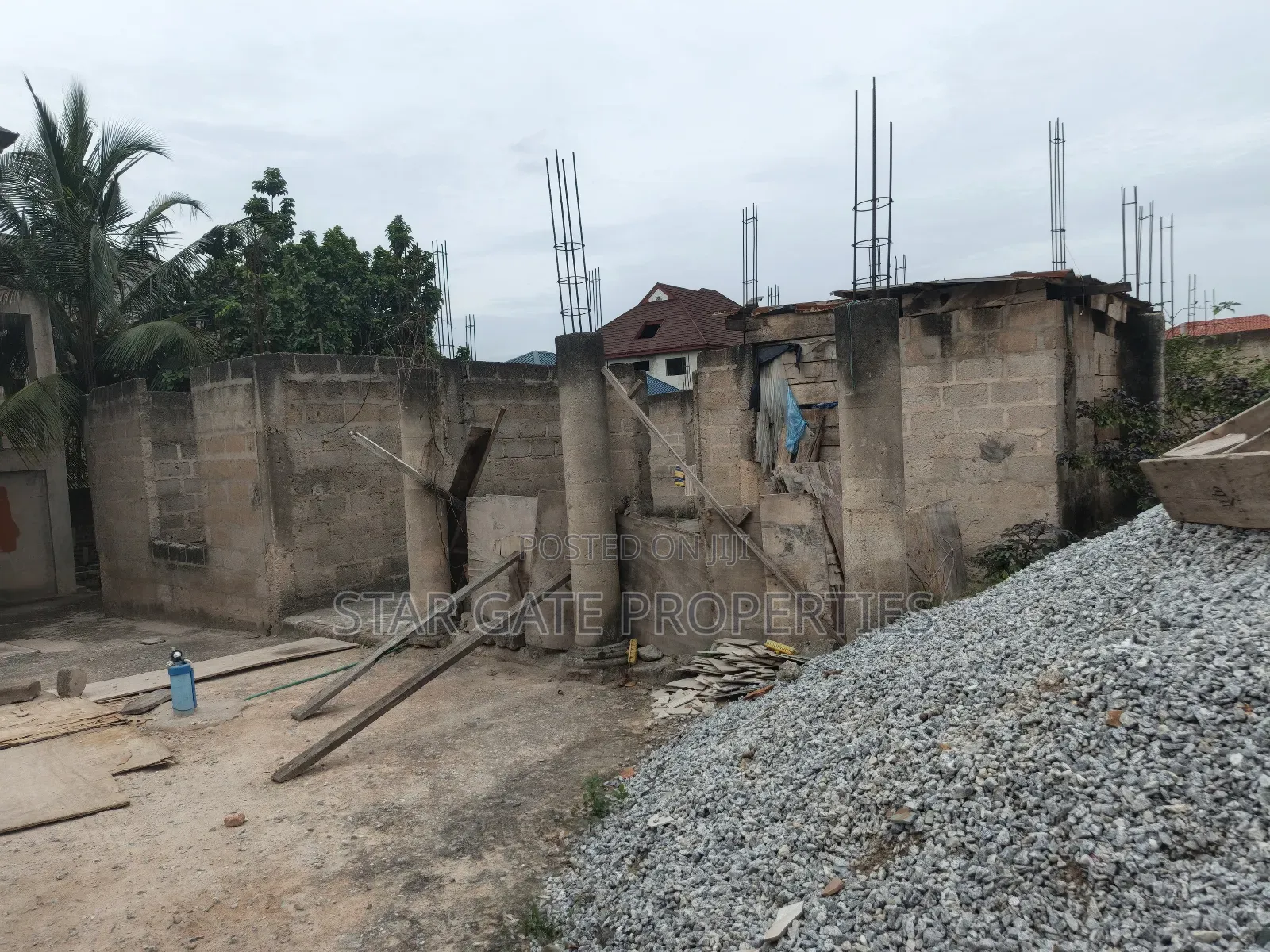 8bdrm House in Asokore Mampong, Kumasi Metropolitan for sale