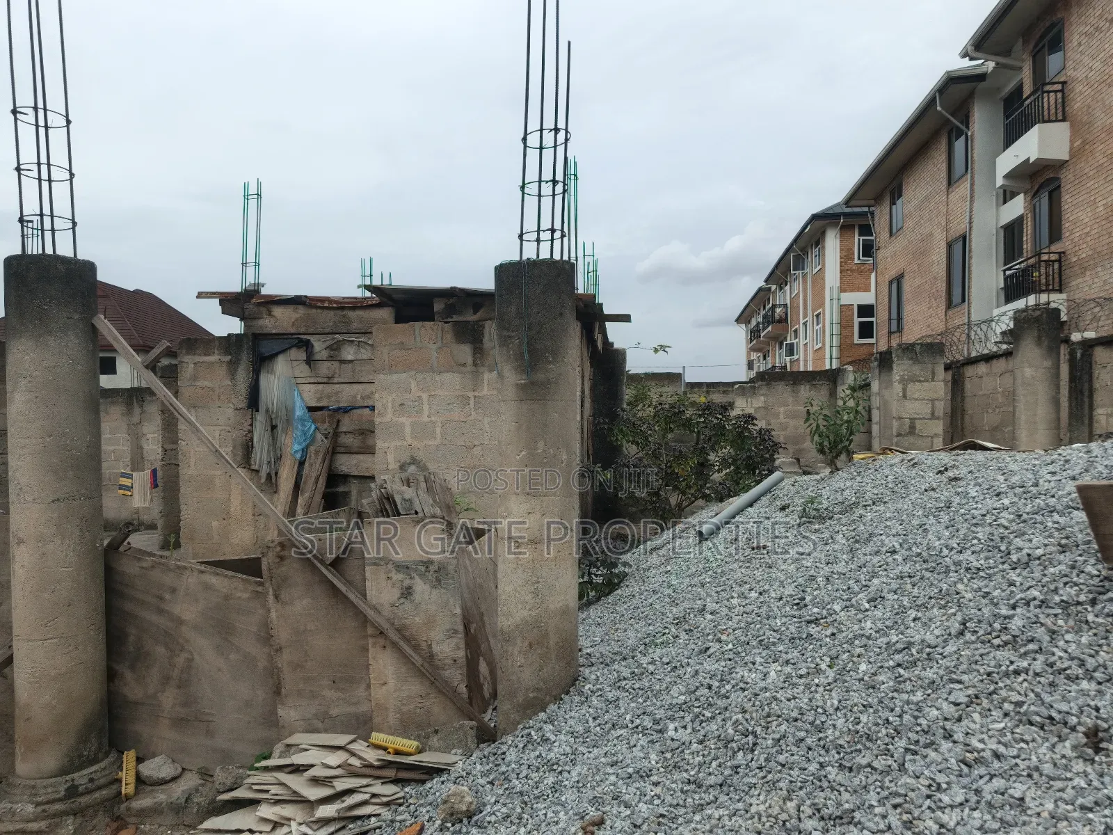 8bdrm House in Asokore Mampong, Kumasi Metropolitan for sale