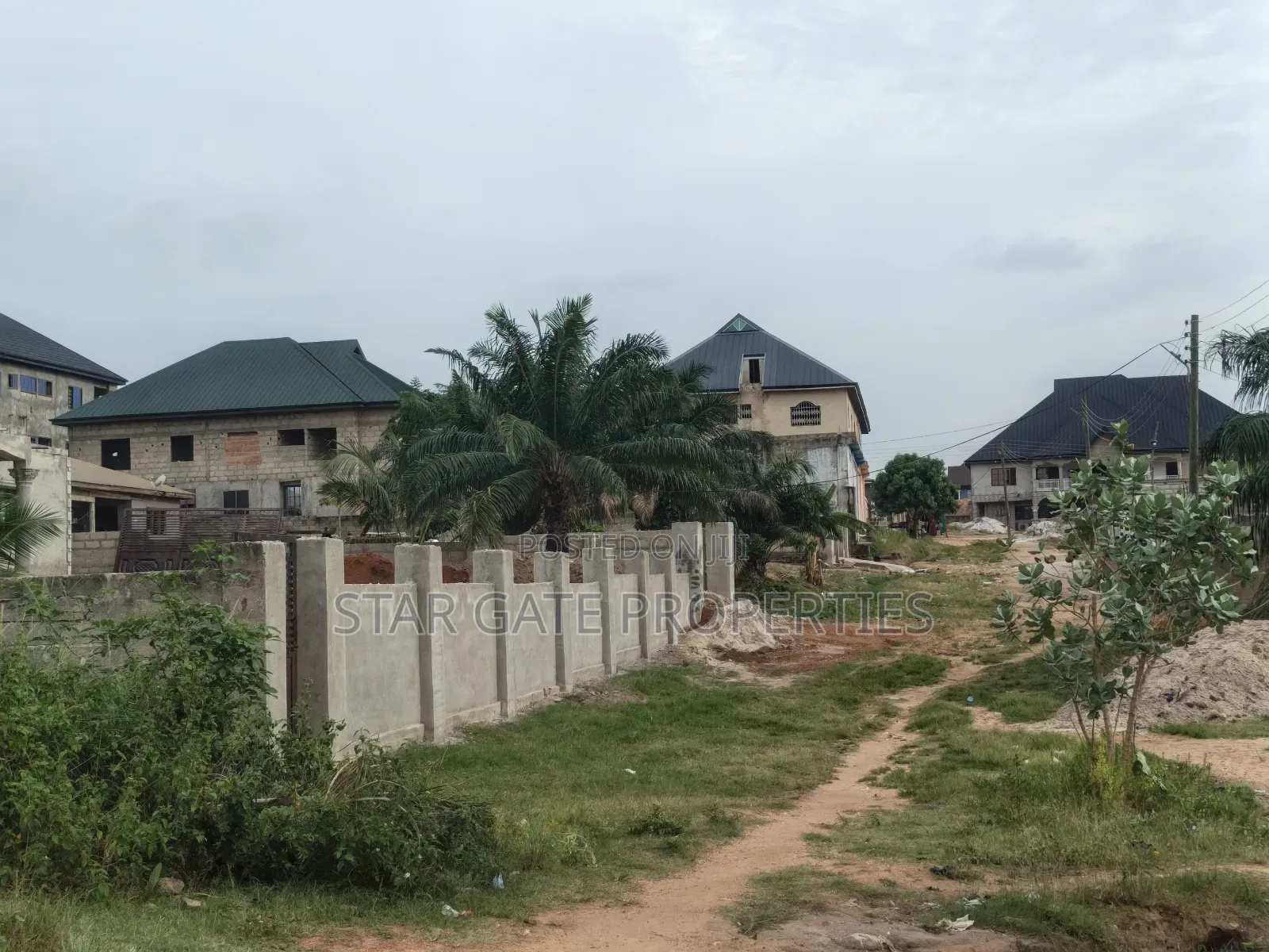 Plot for Sale at Duase New Site ( Near Buokrom/ Buobai)
