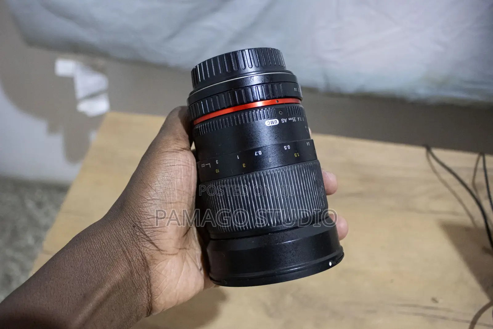 Samyang 35mm Wide F1.4 Wide Angle Lens For Canon (Manual Focus)
