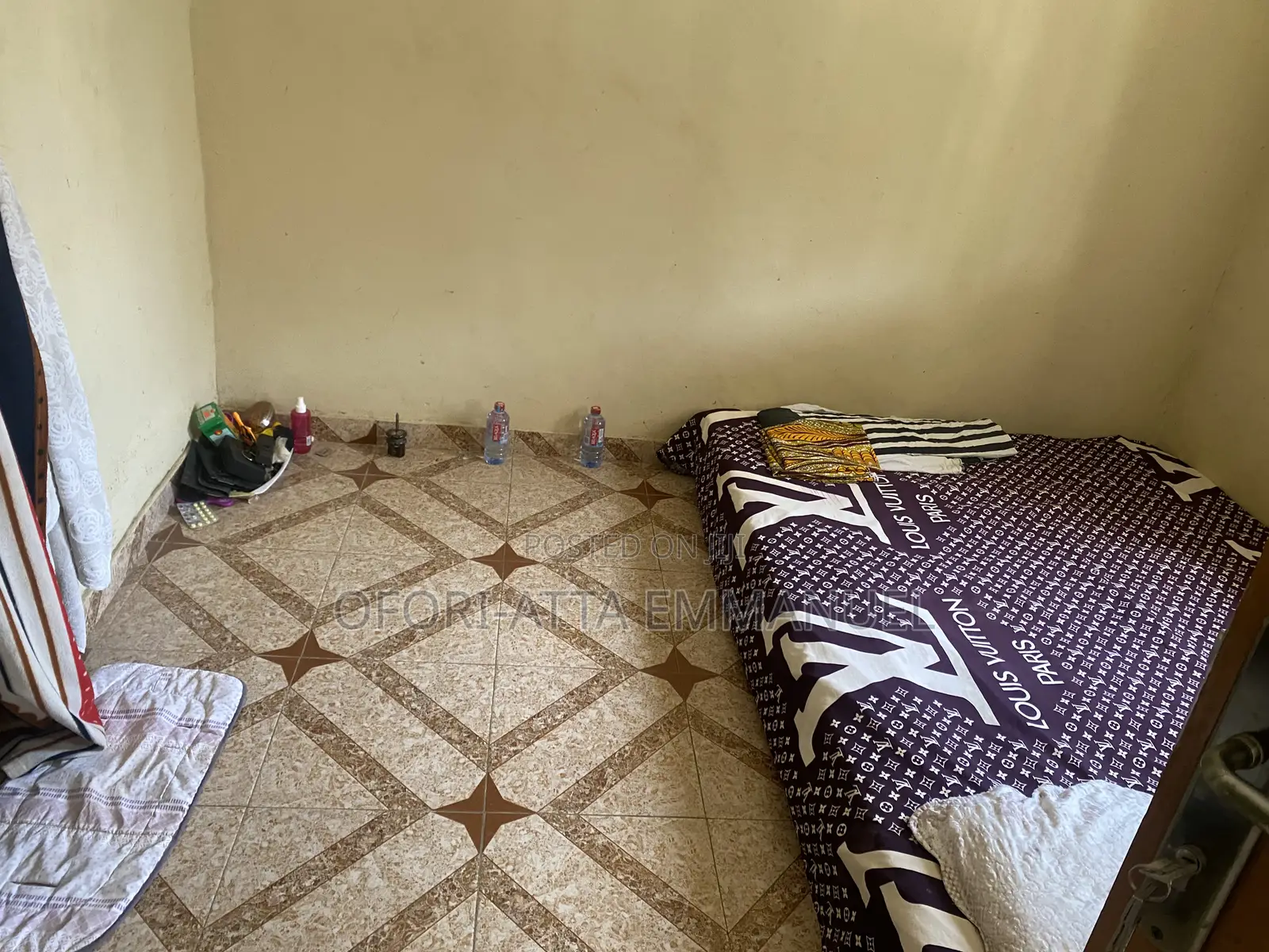 2bdrm Apartment in Amasaman 3 Junction, Pokuase for rent