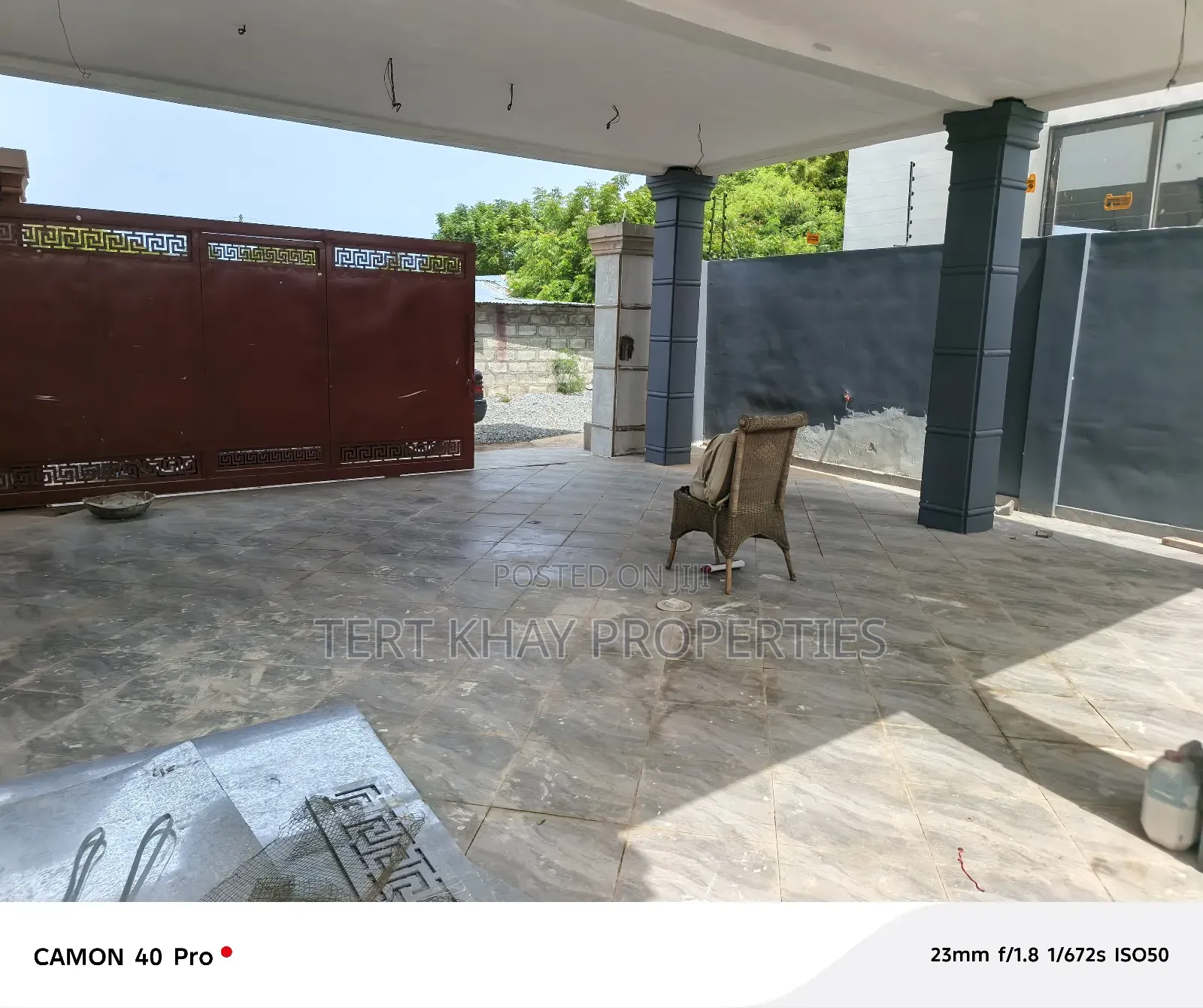 4bdrm Duplex in Bush Road, Teshie for sale