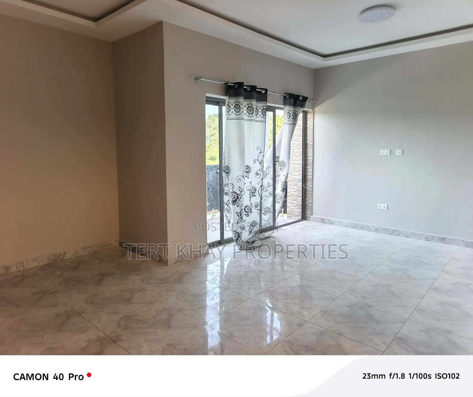 4bdrm Duplex in Bush Road, Teshie for sale