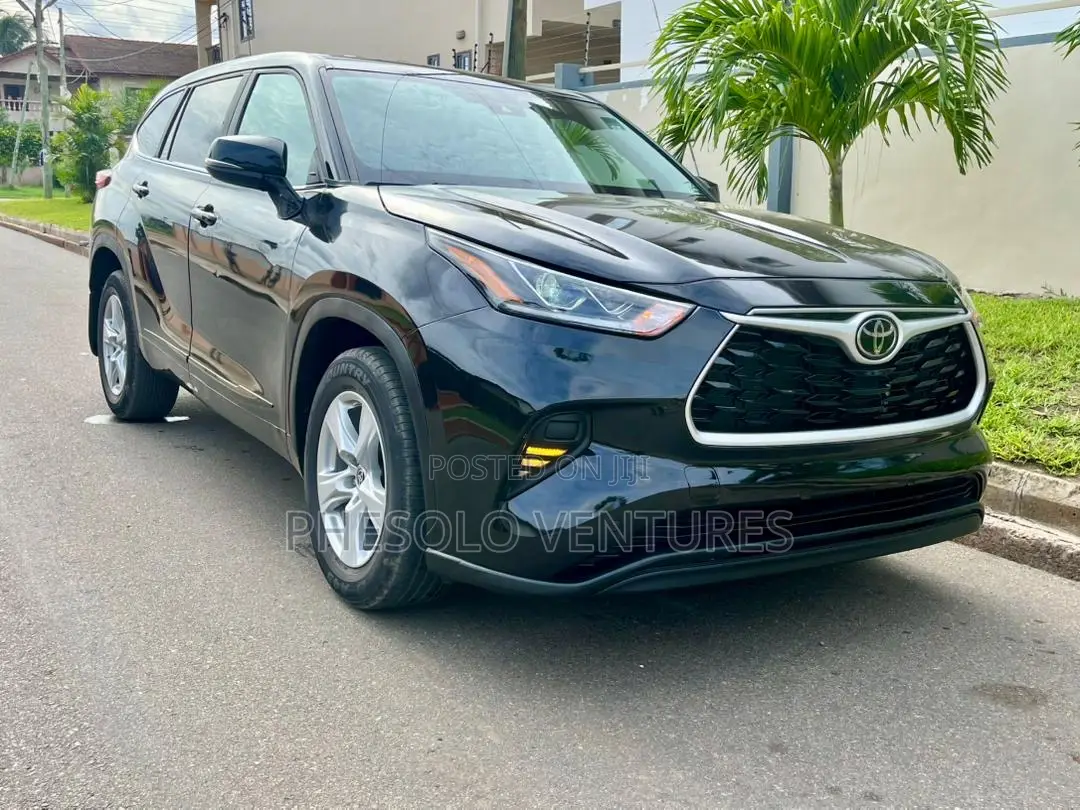 Toyota Highlander LE AWD 2023 Black