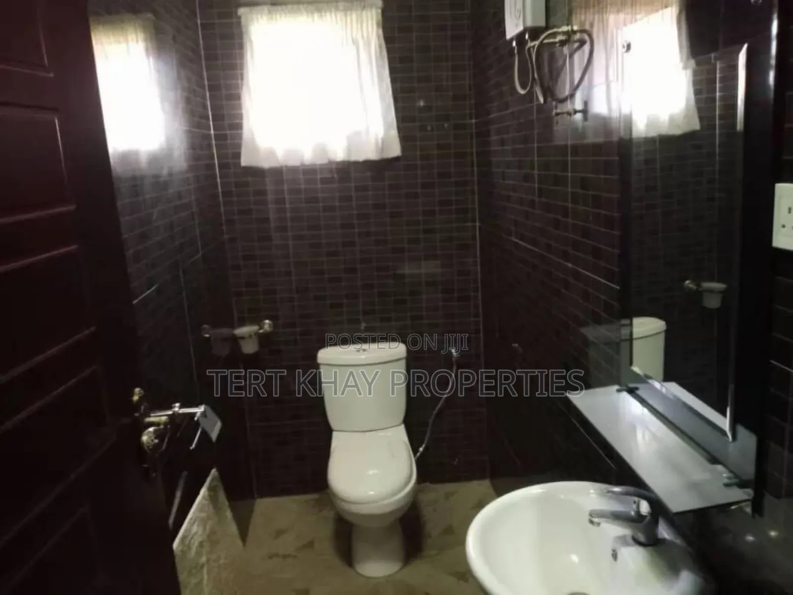 5bdrm House in West Trassco, East Legon for sale