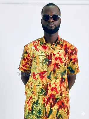 Men’S Handmade Batik Short Sleeve Button-Down Shirt