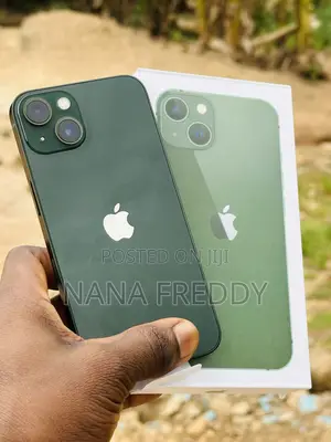 Apple iPhone 13 128 GB Green