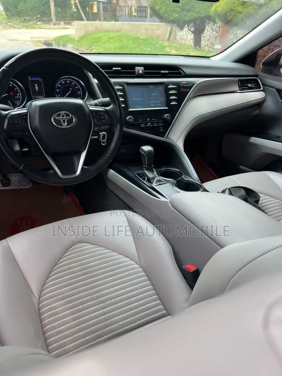 Toyota Camry 2018 White