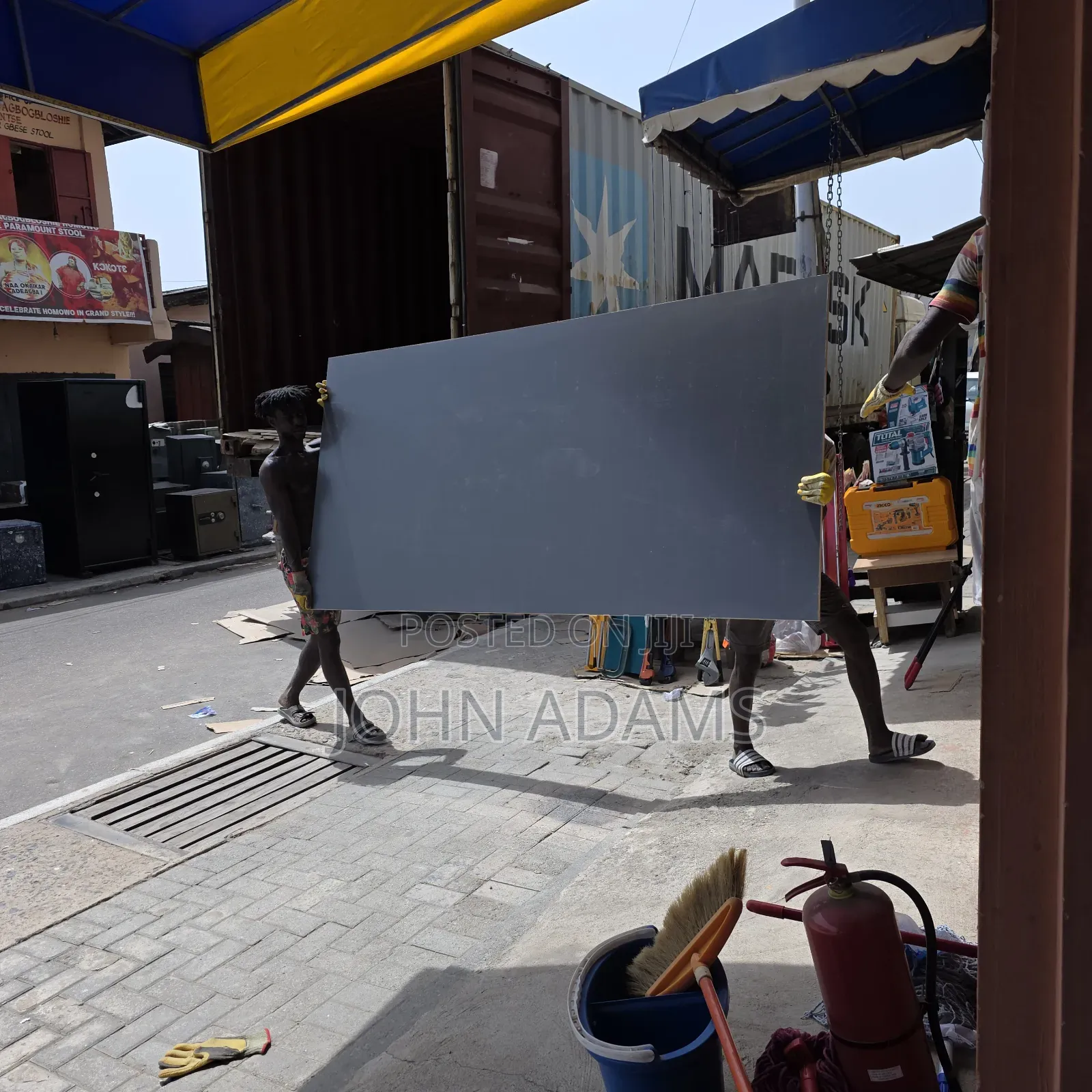 Quality Semi Gloss Plywood 18mm and 4mm Available