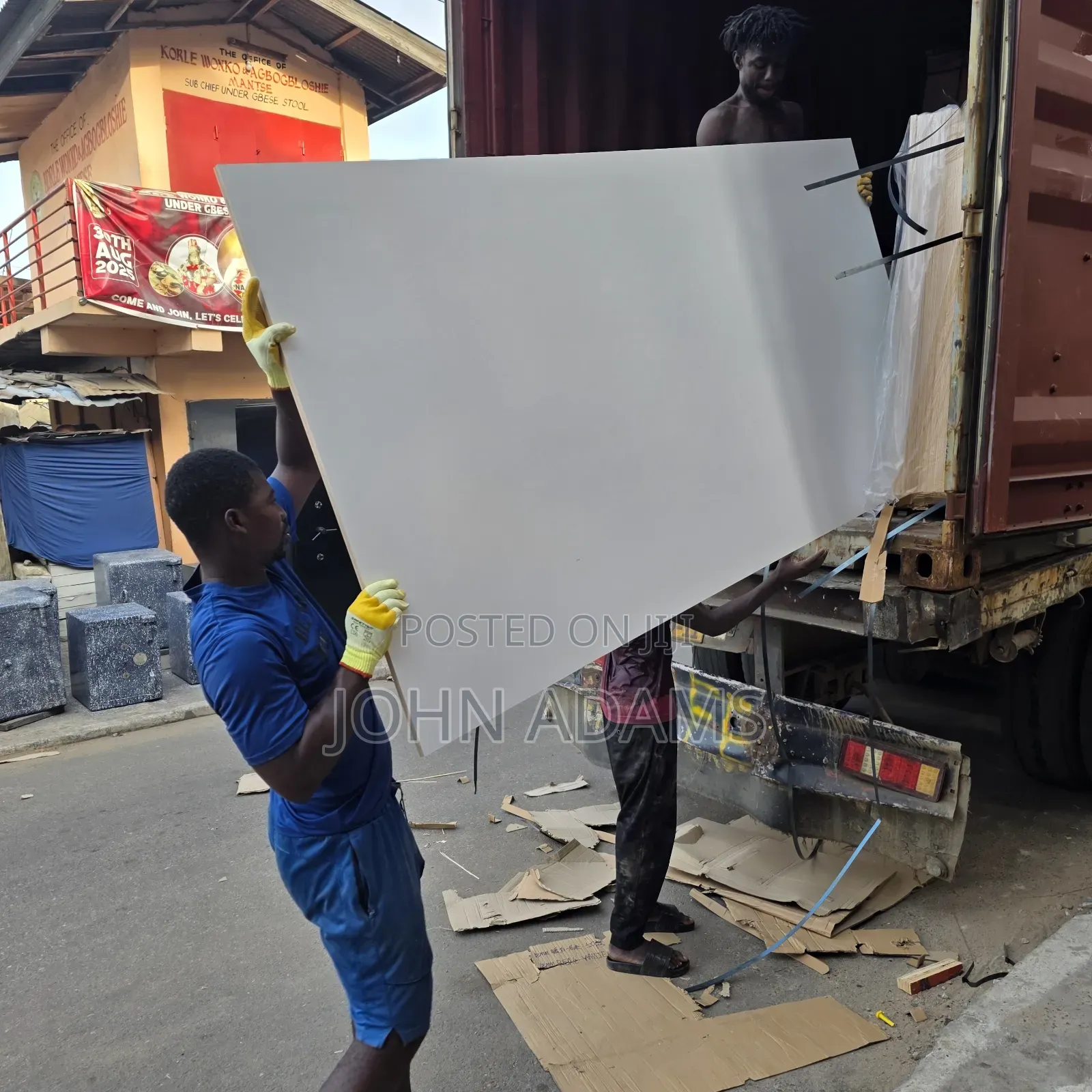 Quality Semi Gloss Plywood 18mm and 4mm Available