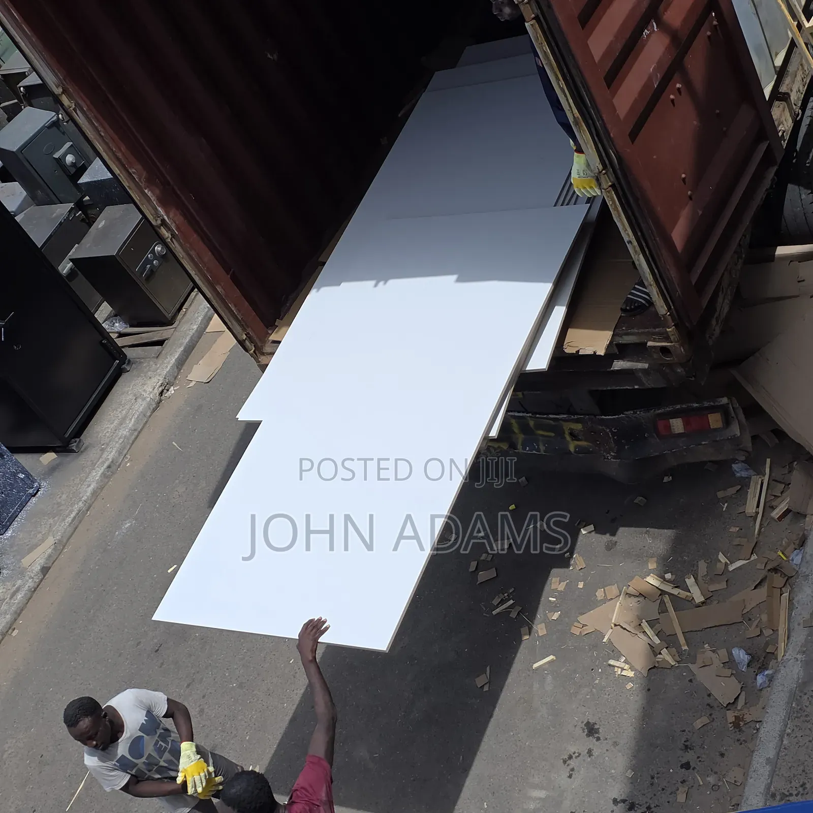 Quality Semi Gloss Plywood 18mm and 4mm Available