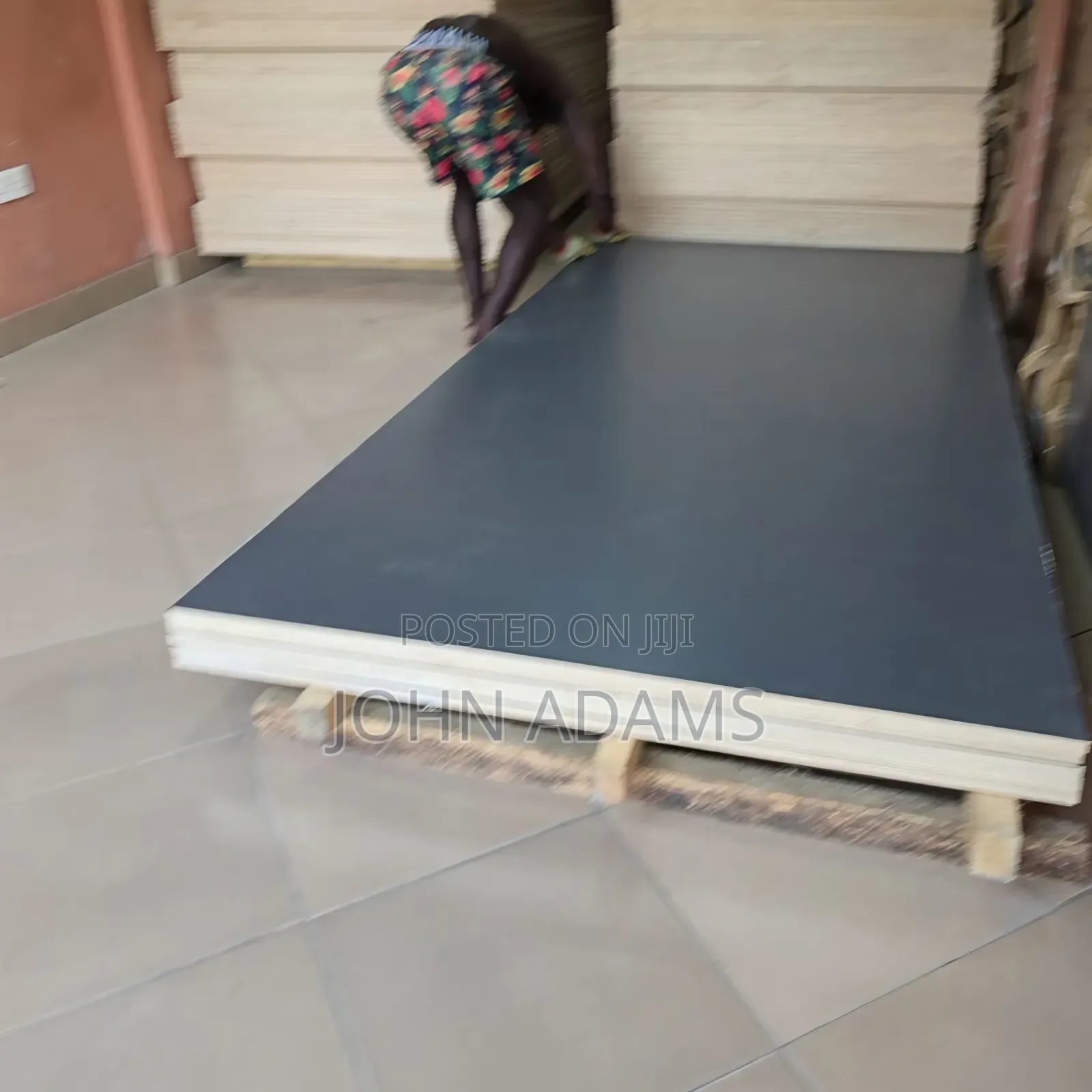 Quality Semi Gloss Plywood 18mm and 4mm Available
