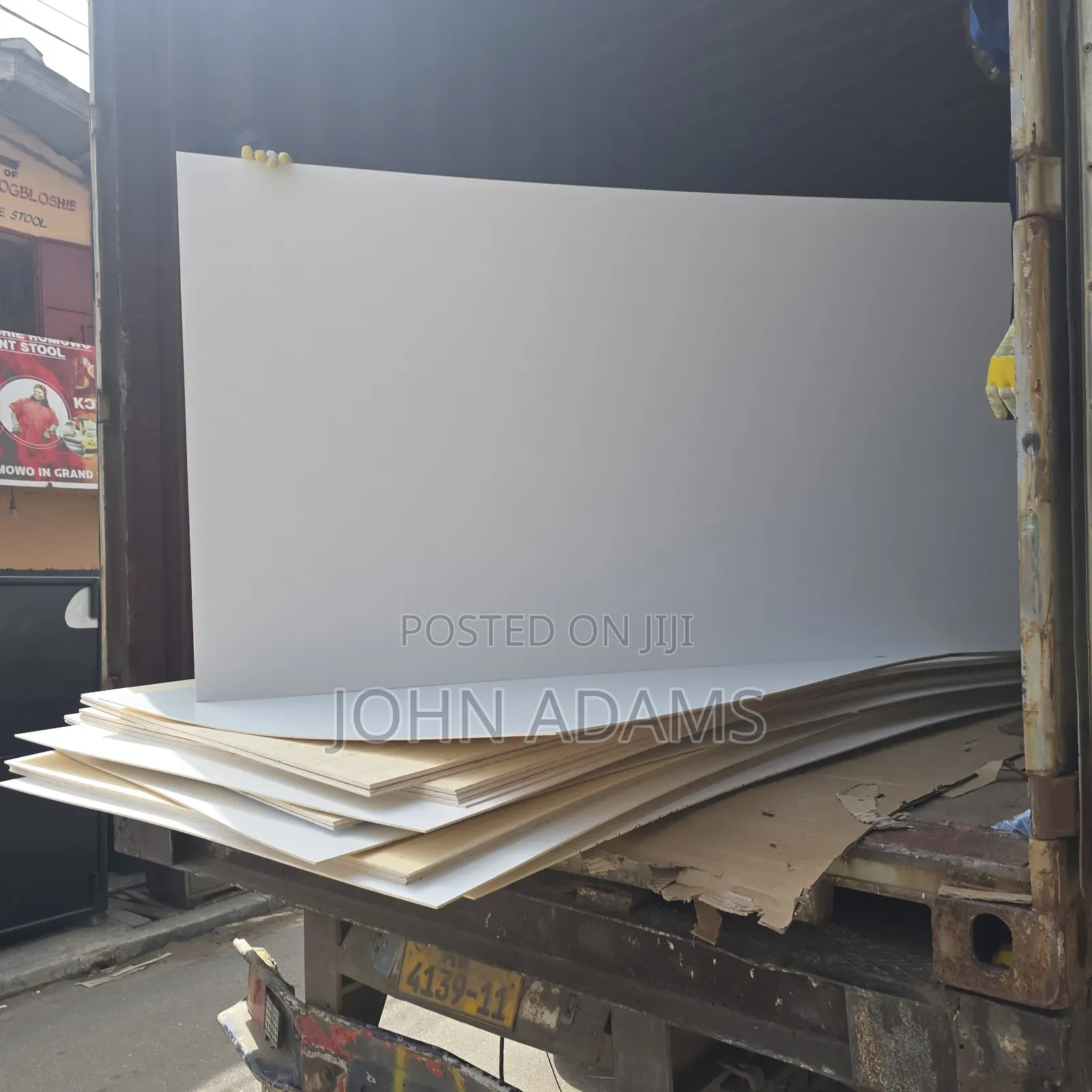Quality Semi Gloss Plywood 18mm and 4mm Available