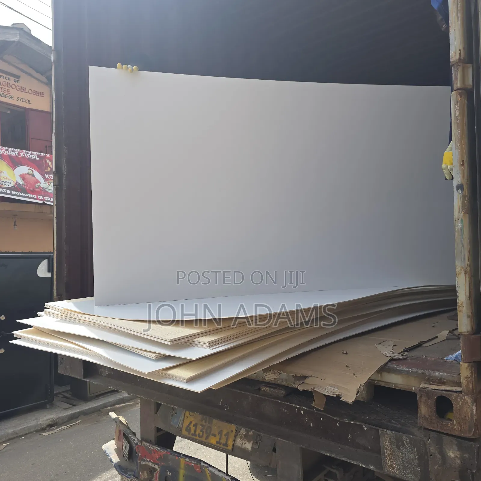 Quality Semi Gloss Plywood 18mm and 4mm Available