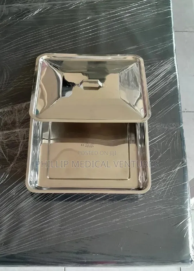 Instrument Tray With Cover