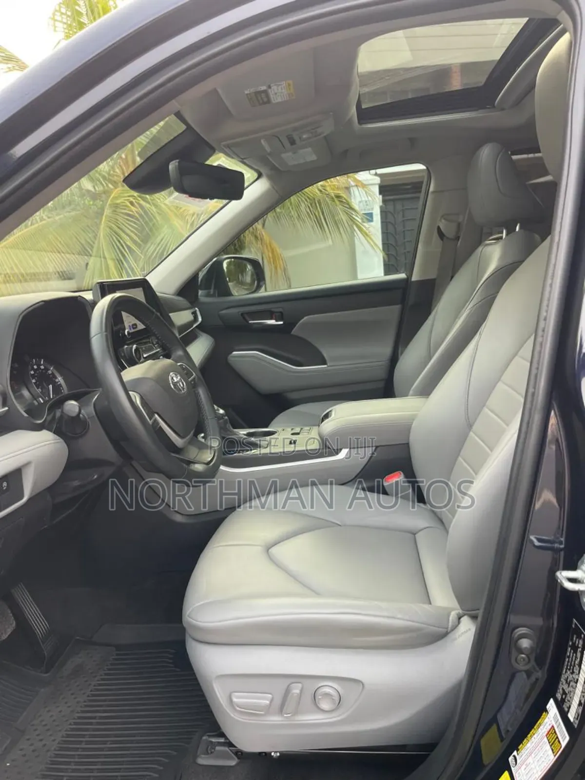 Toyota Highlander XLE AWD 2023 Blue