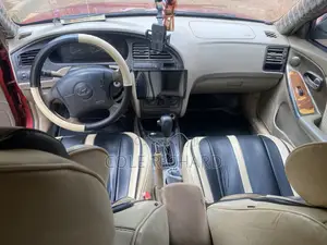 Hyundai Elantra 2006 Red