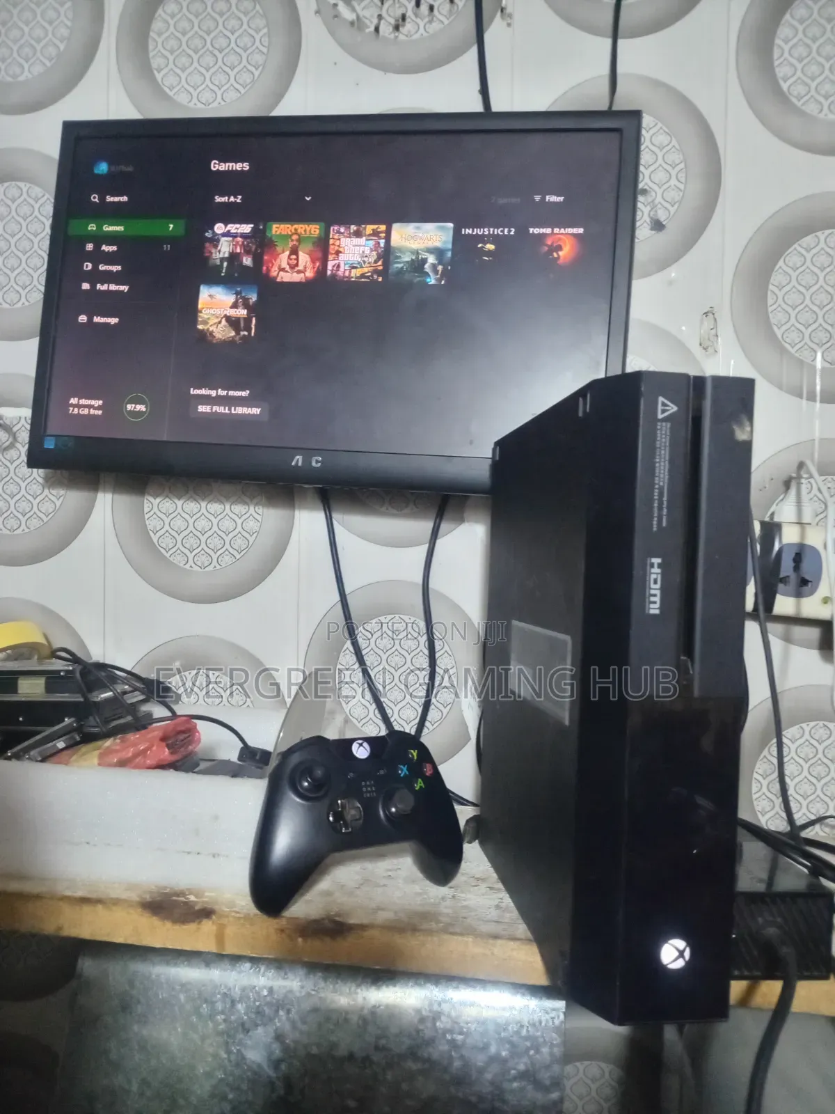 Xbox One With 7 Games