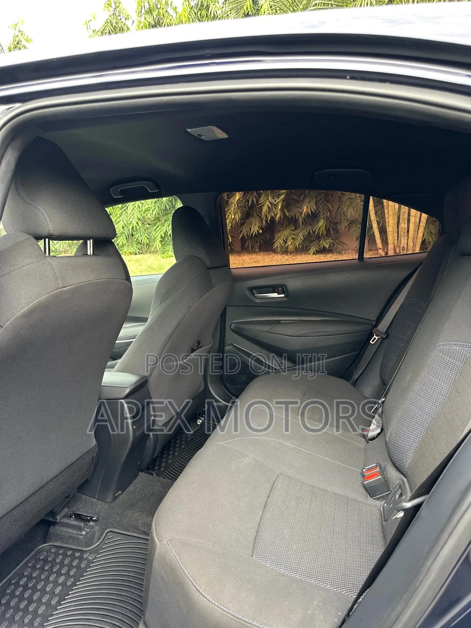 Toyota Corolla SE 2021 Blue