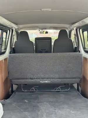 Toyota HiAce 2014 White