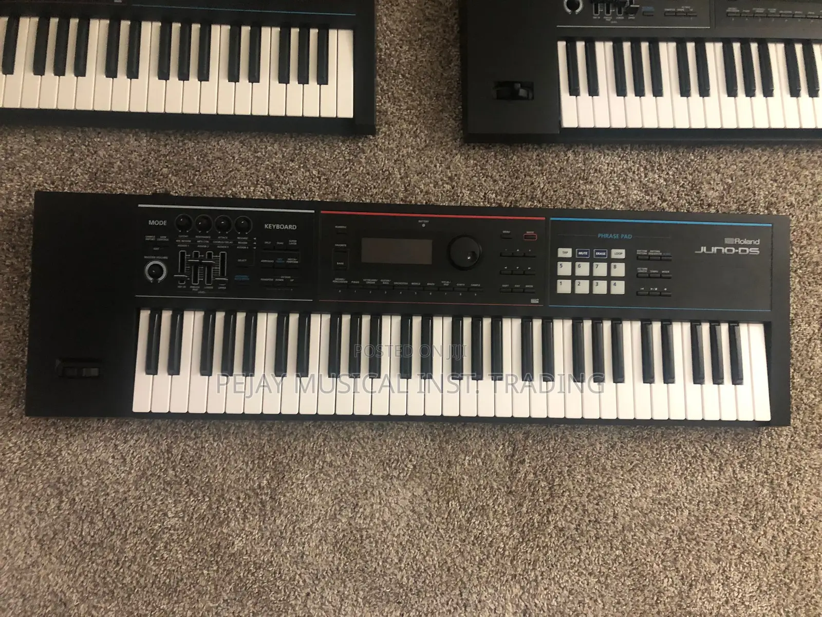 Roland Juno-Ds61 Keyboard – USA Used | Excellent Condition | Kumasi