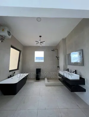 3bdrm House in 3 Bedroom House, Tema Metropolitan for sale