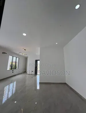 3bdrm House in 3 Bedroom House, Tema Metropolitan for sale