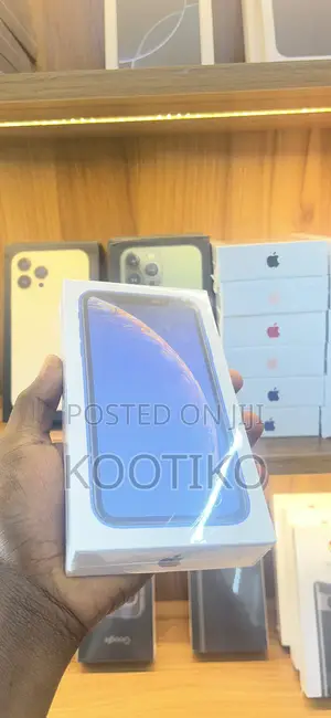 New Apple iPhone XR 128 GB Blue