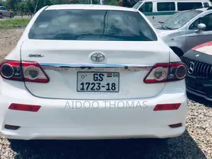 Toyota Corolla LE 4dr Sedan (1.8L 4cyl 4A) 2012 White