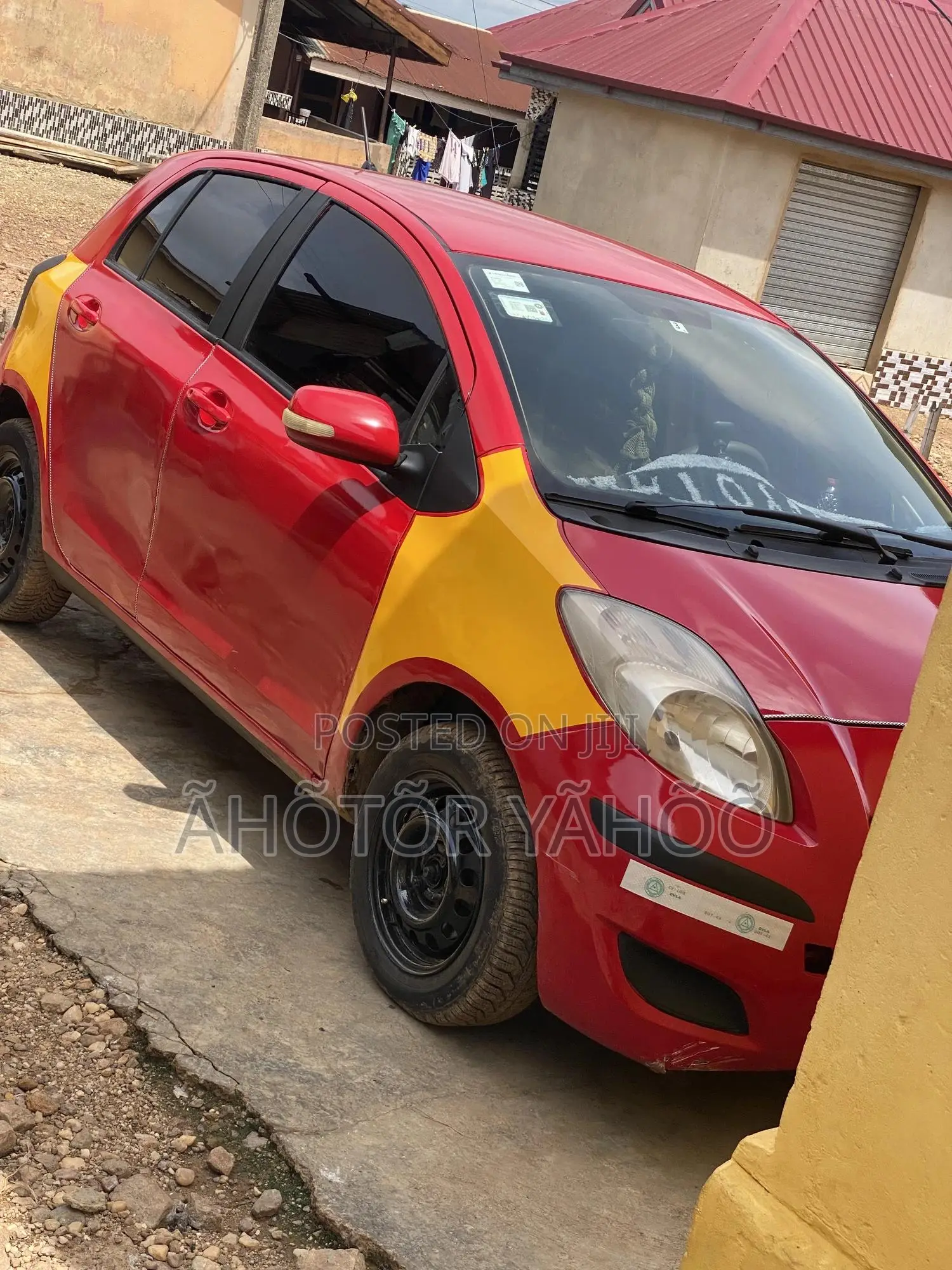 Toyota Vitz 2008 Red