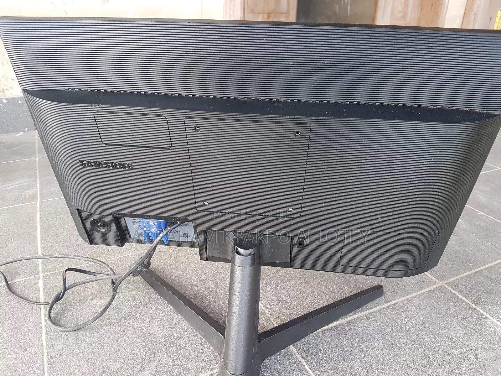 Samsung 22" Edgless Gaming Monitor
