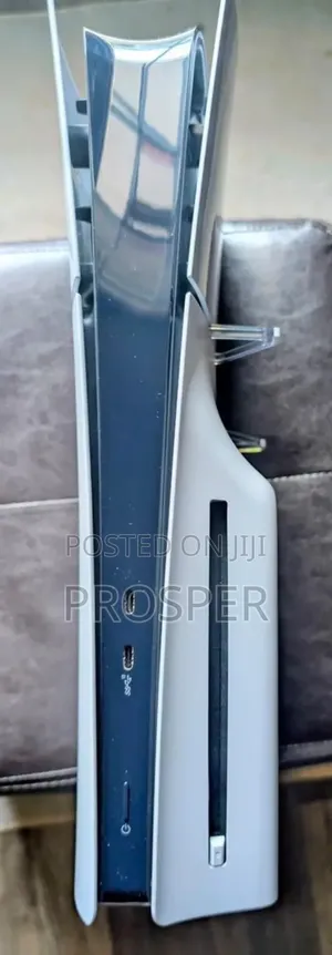 Ps5 Digital Edition With Controller.