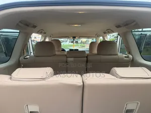 Toyota Land Cruiser Prado 2.7 2019 White