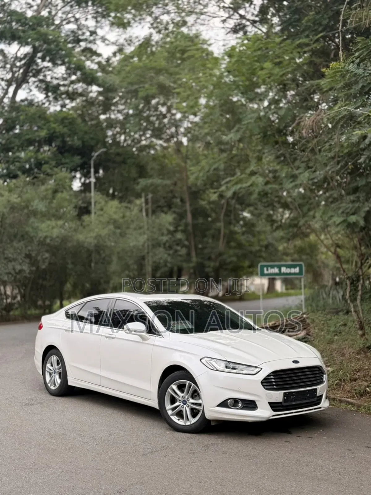 Ford Fusion Titanium AWD 2017 White