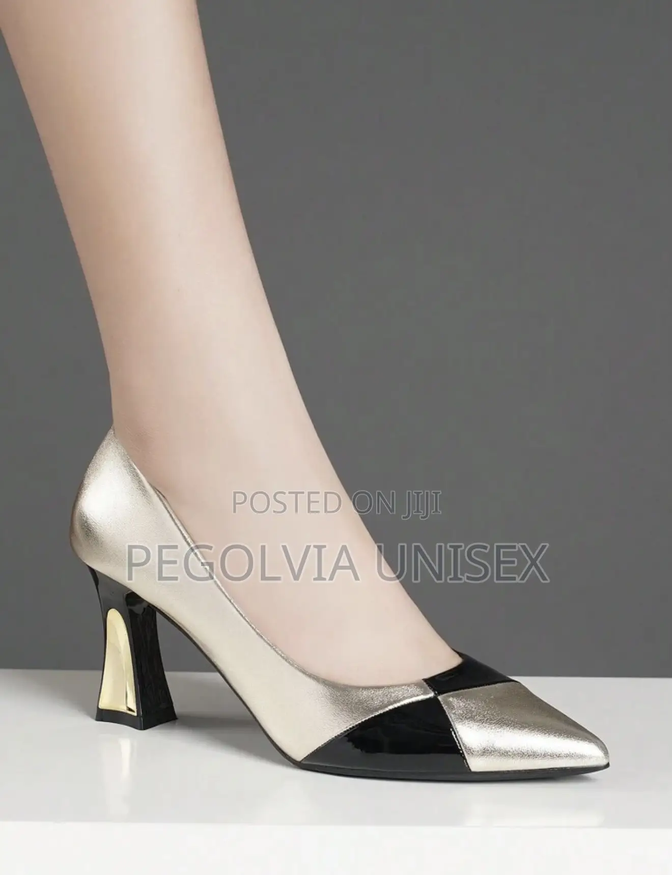 Ladies Gold and Black Heel