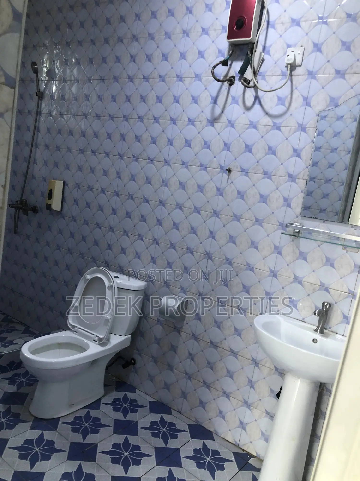 3bdrm Apartment in Kwabenya, Ashomang Estate for rent