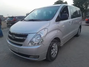 Hyundai Starex 2012 Silver