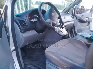 Hyundai Starex 2012 Silver